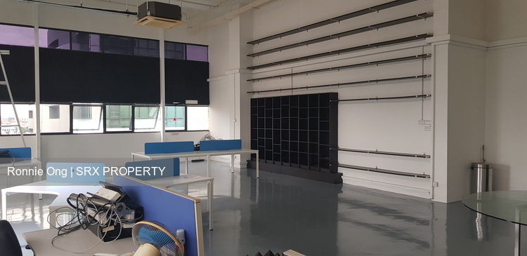 100 Pasir Panjang (D5), Factory #257712211